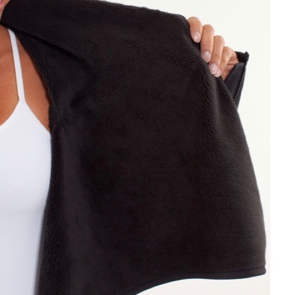 Lululemon Presence of Mind Wrap - Picture 11 of 13